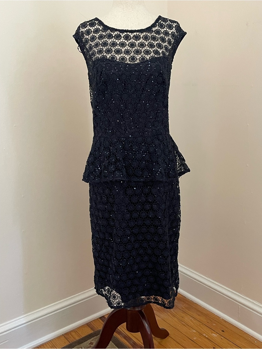 Kay Unger Sequin Lace Peplum Cocktail Dress - Size 12